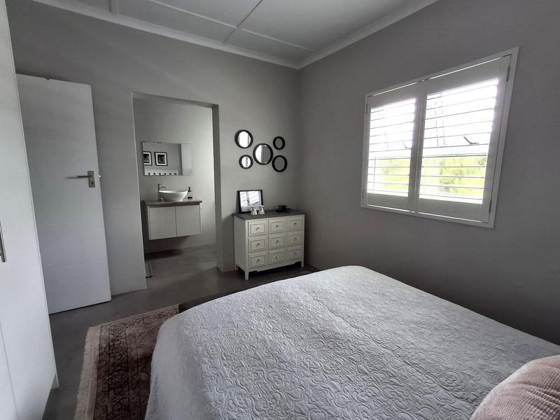 2 Bedroom Property for Sale in Britannia Bay Western Cape